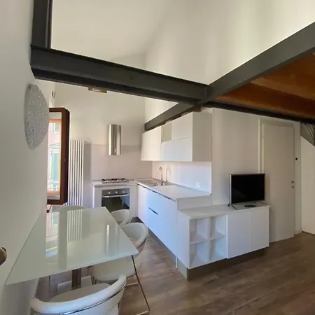 شقة Savorgnan 1593 *